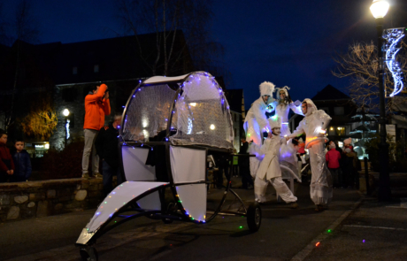 La magie de Noël, spectacle déambulatoire, Labo M Arts / © DR