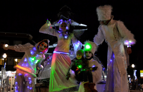 La magie de Noël, spectacle déambulatoire, Labo M Arts / © DR