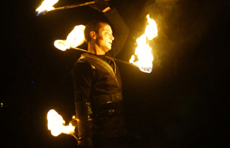 Jongleur de feu- Staff - Labo M Arts @DR